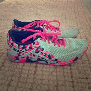 Asics Gel-Noosa Running / Lifestyle Sneakers